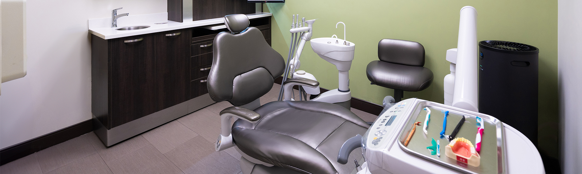 images/banner-our-office.jpg